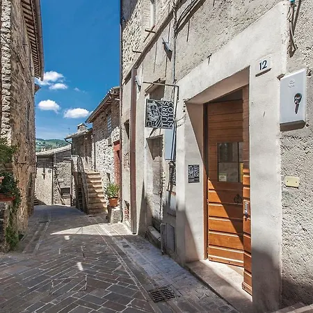 La Casa Degli Artisti Holiday home *